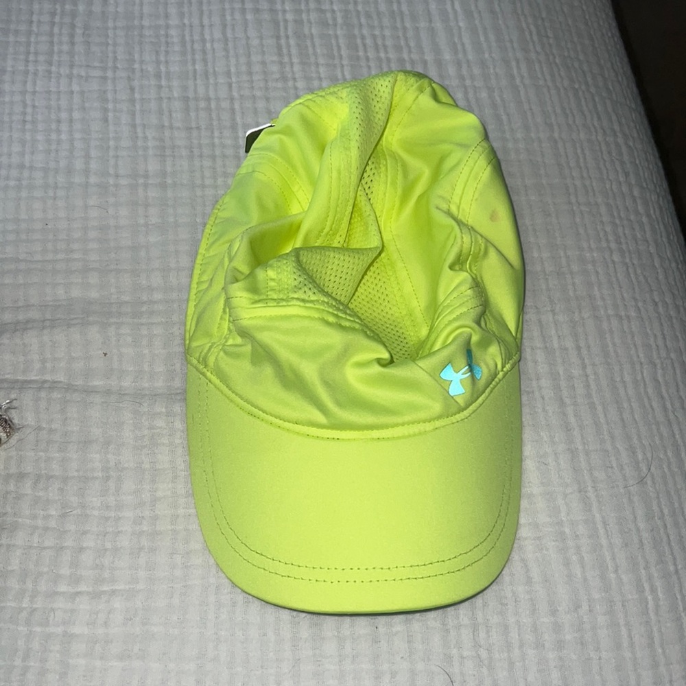Women’s under armor hat